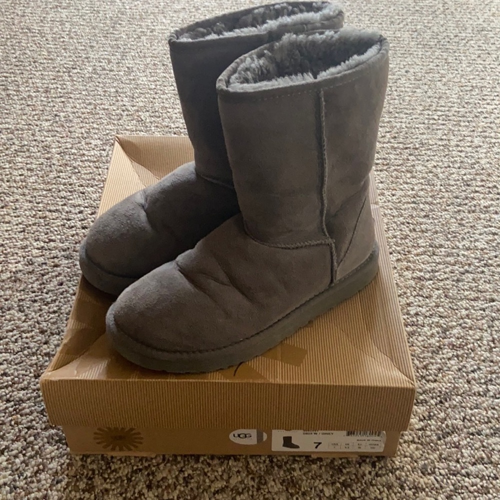 Grey Ugg’s